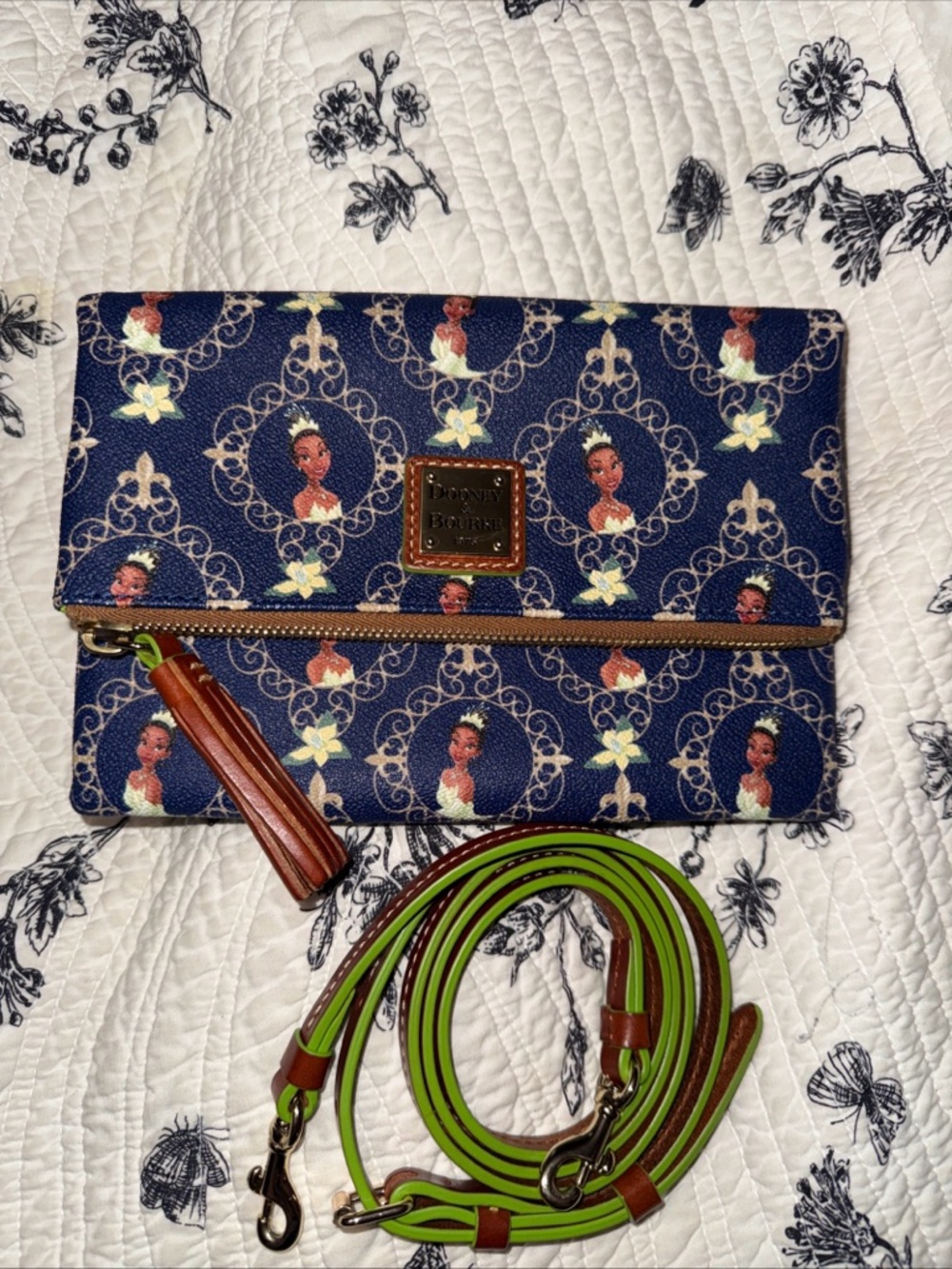 Tiana Disney Dooney and Bourke clutch or crossbody purse - Picture 14 of 14